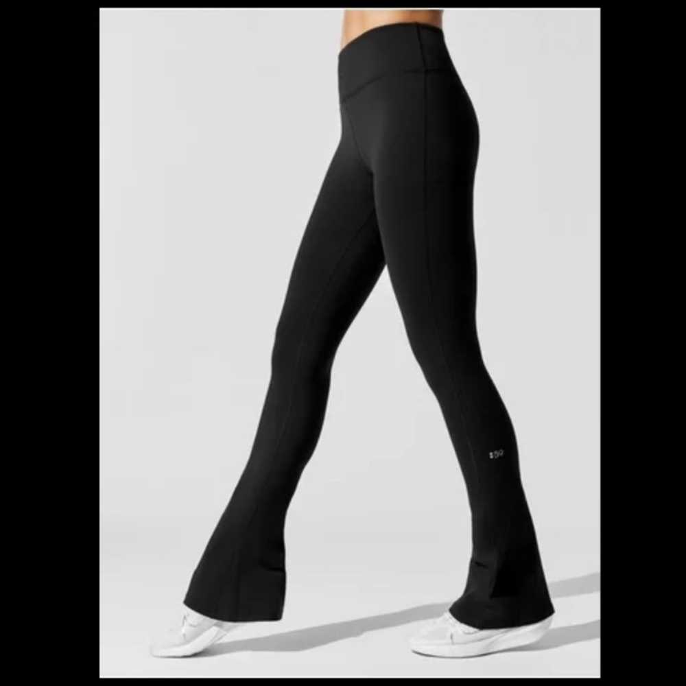 Splits 59 Raquel Flared Legging Long Size Medium